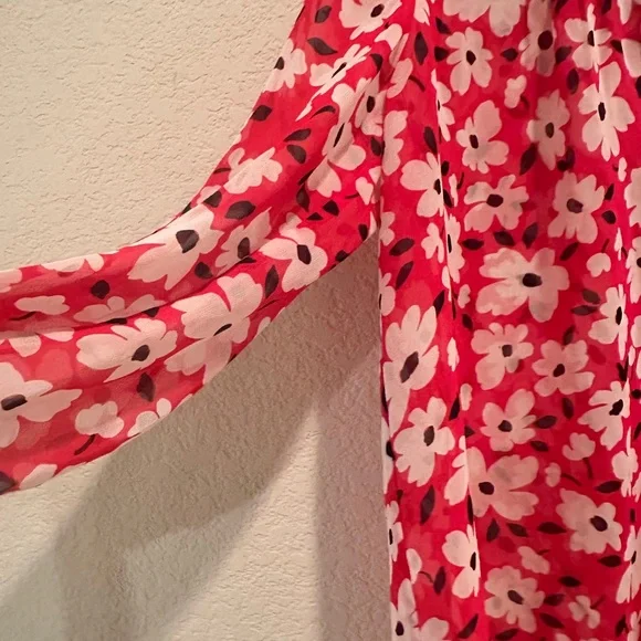 Joie floral print blouse size Medium - Picture 4 of 6